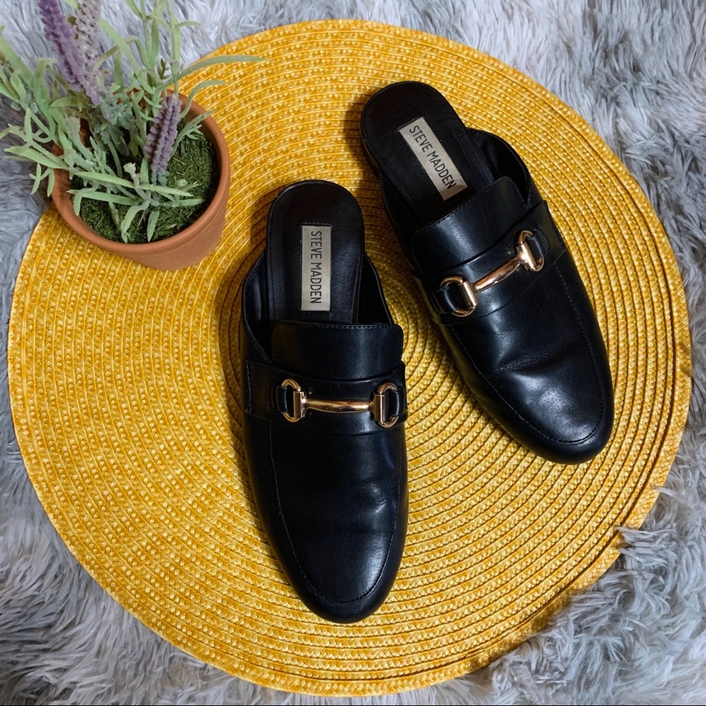 Steve Madden Slip Ons Size 6.5